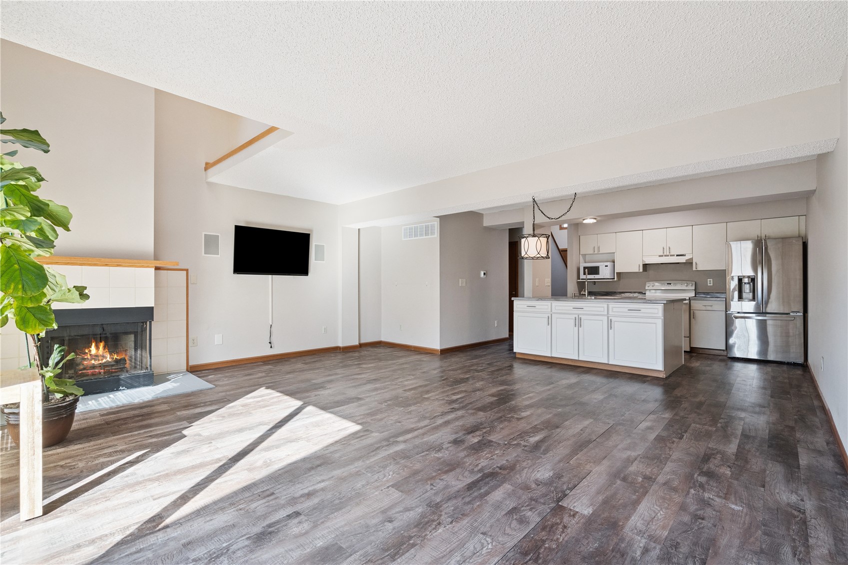 2060 Holiday Road Coralville IA 52241