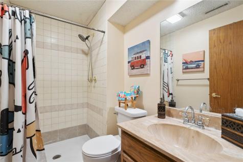 2060 Holiday Road Coralville IA 52241