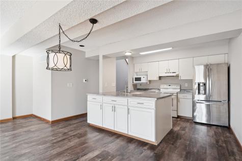 2060 Holiday Road Coralville IA 52241
