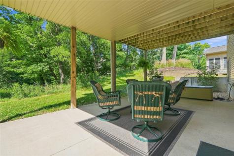 2248 Jessica Lane Coralville IA 52241