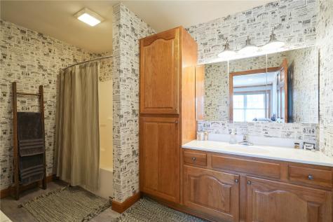 1701 130th Street Anamosa IA 52205