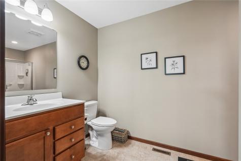 506 Meadow Oak Circle Fairfax IA 52228
