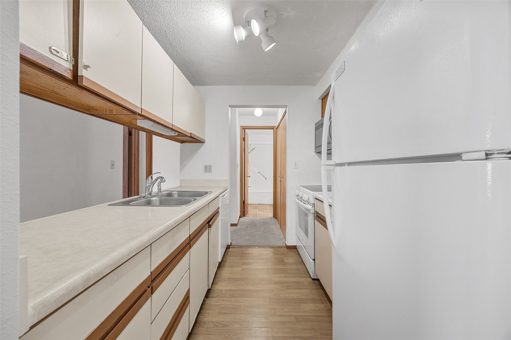 814 Benton Drive Iowa City IA 52246