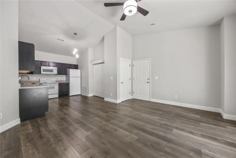 471 N 1st Avenue Iowa City IA 52245
