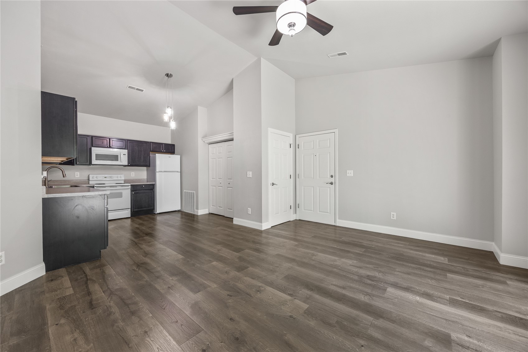 471 N 1st Avenue Iowa City IA 52245