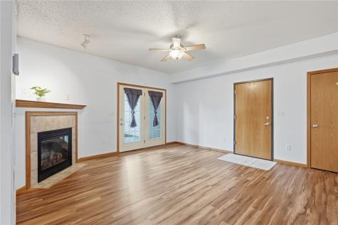 920 W Cherry North Liberty IA 52317