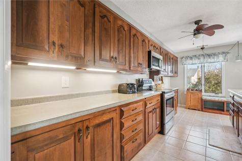 1718 Applewood Place NE Cedar Rapids IA 52402