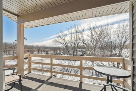 1718 Applewood Place NE Cedar Rapids IA 52402