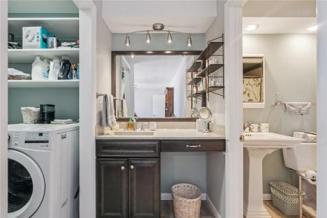 1718 Applewood Place NE Cedar Rapids IA 52402