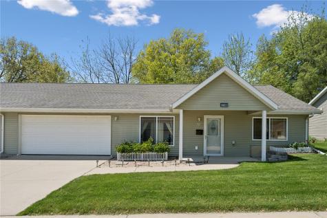 2748 O Avenue NW Cedar Rapids IA 52405