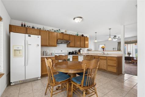 2748 O Avenue NW Cedar Rapids IA 52405