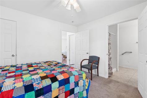2748 O Avenue NW Cedar Rapids IA 52405