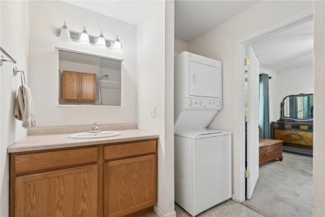 2748 O Avenue NW Cedar Rapids IA 52405
