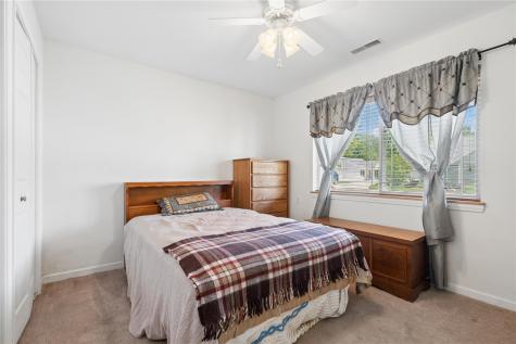 2748 O Avenue NW Cedar Rapids IA 52405