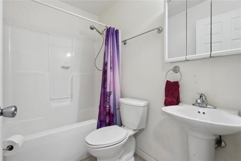 2748 O Avenue NW Cedar Rapids IA 52405