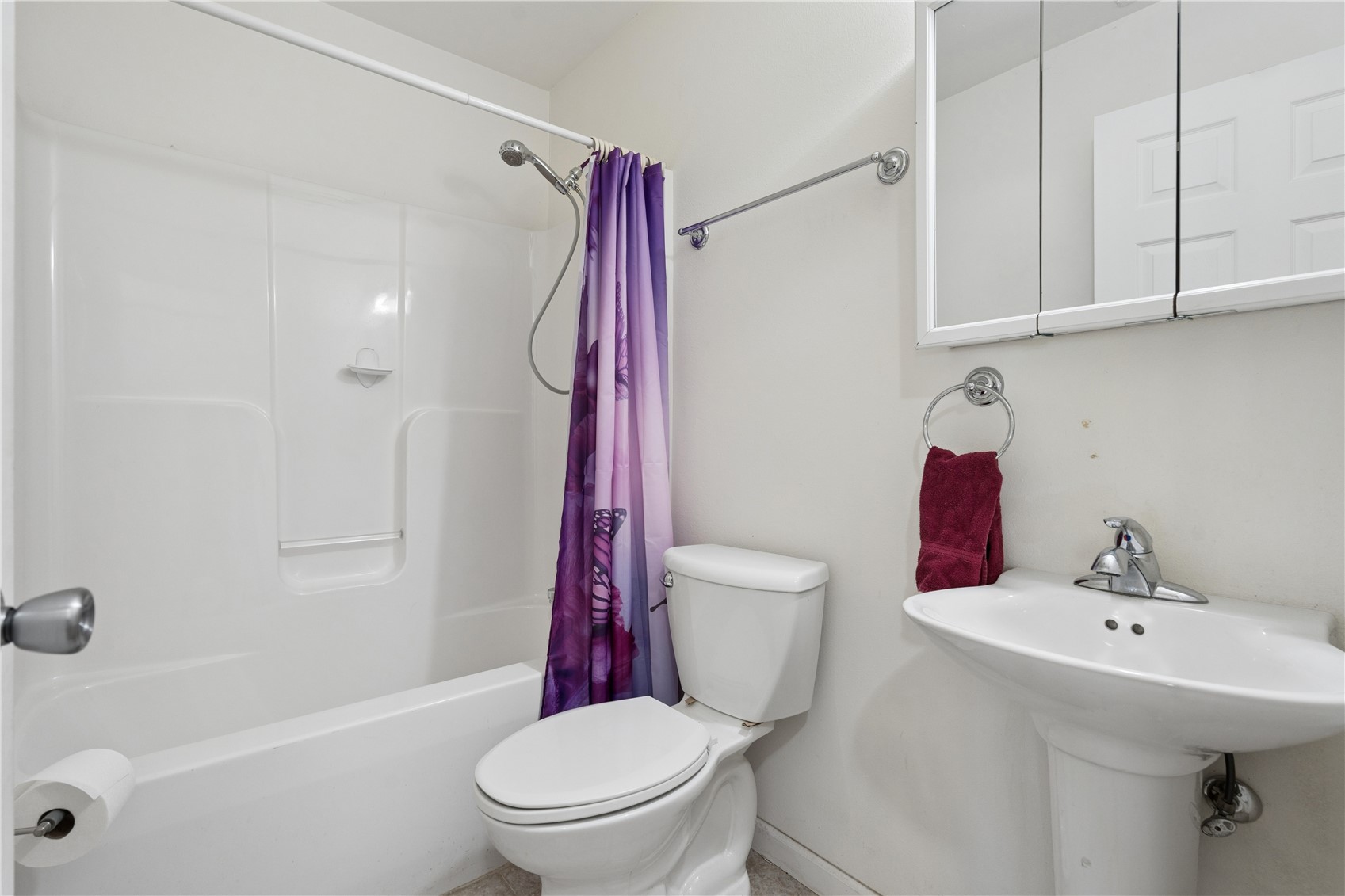 2748 O Avenue NW Cedar Rapids IA 52405