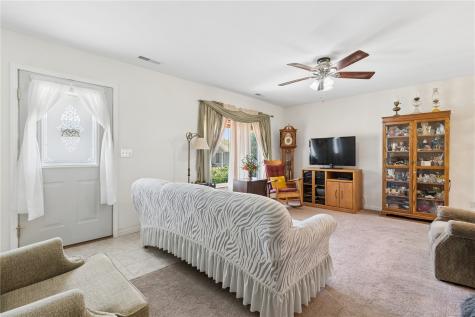 2748 O Avenue NW Cedar Rapids IA 52405