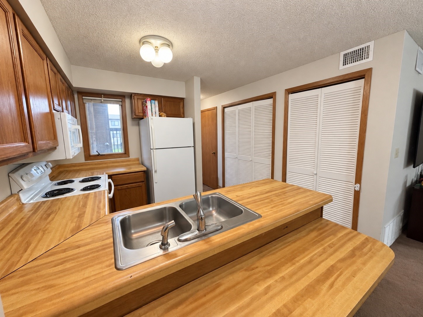 2620 Westwinds Drive Iowa City IA 52246