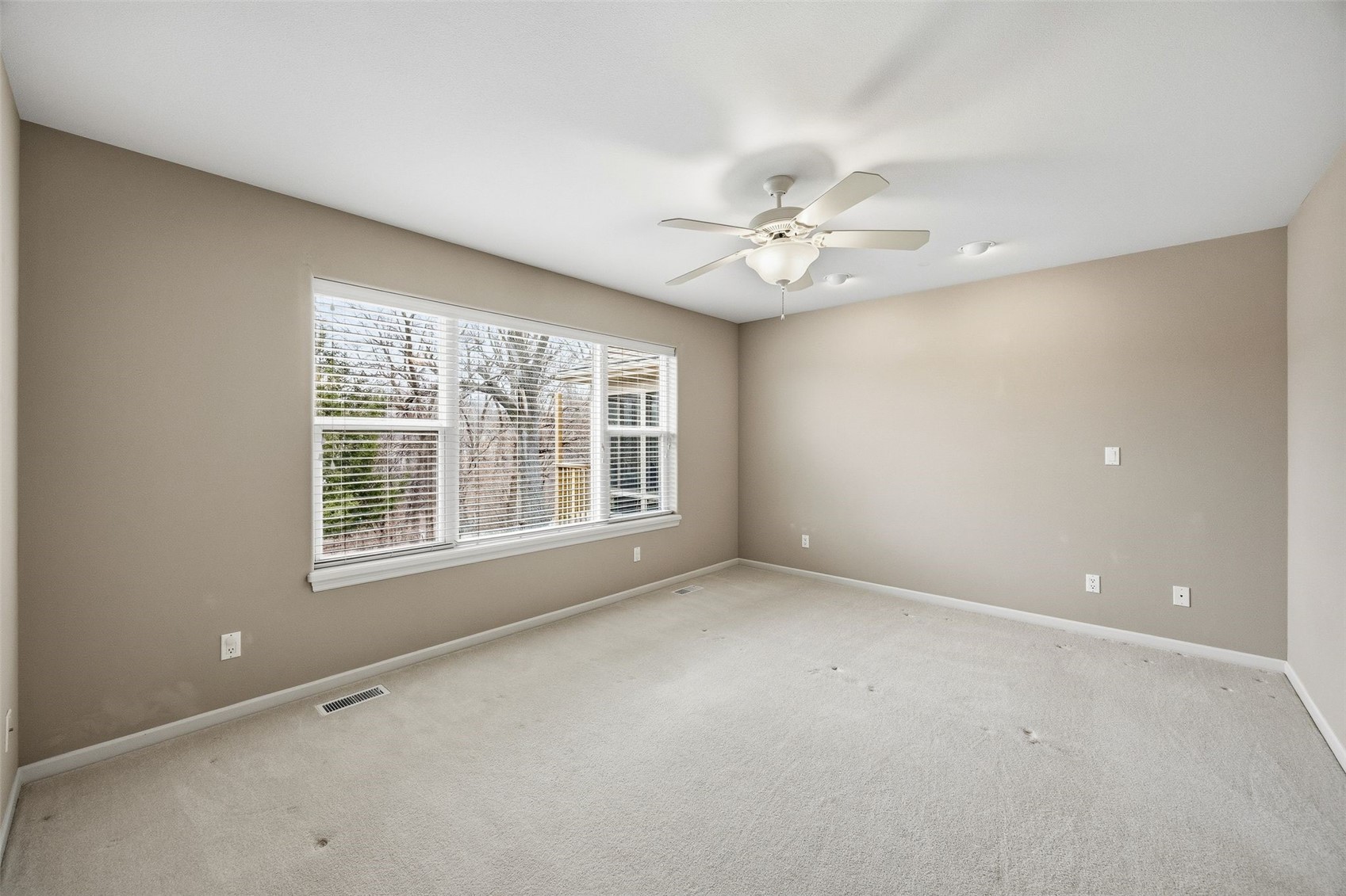 3801 Willowbend Court NE Cedar Rapids IA 52411