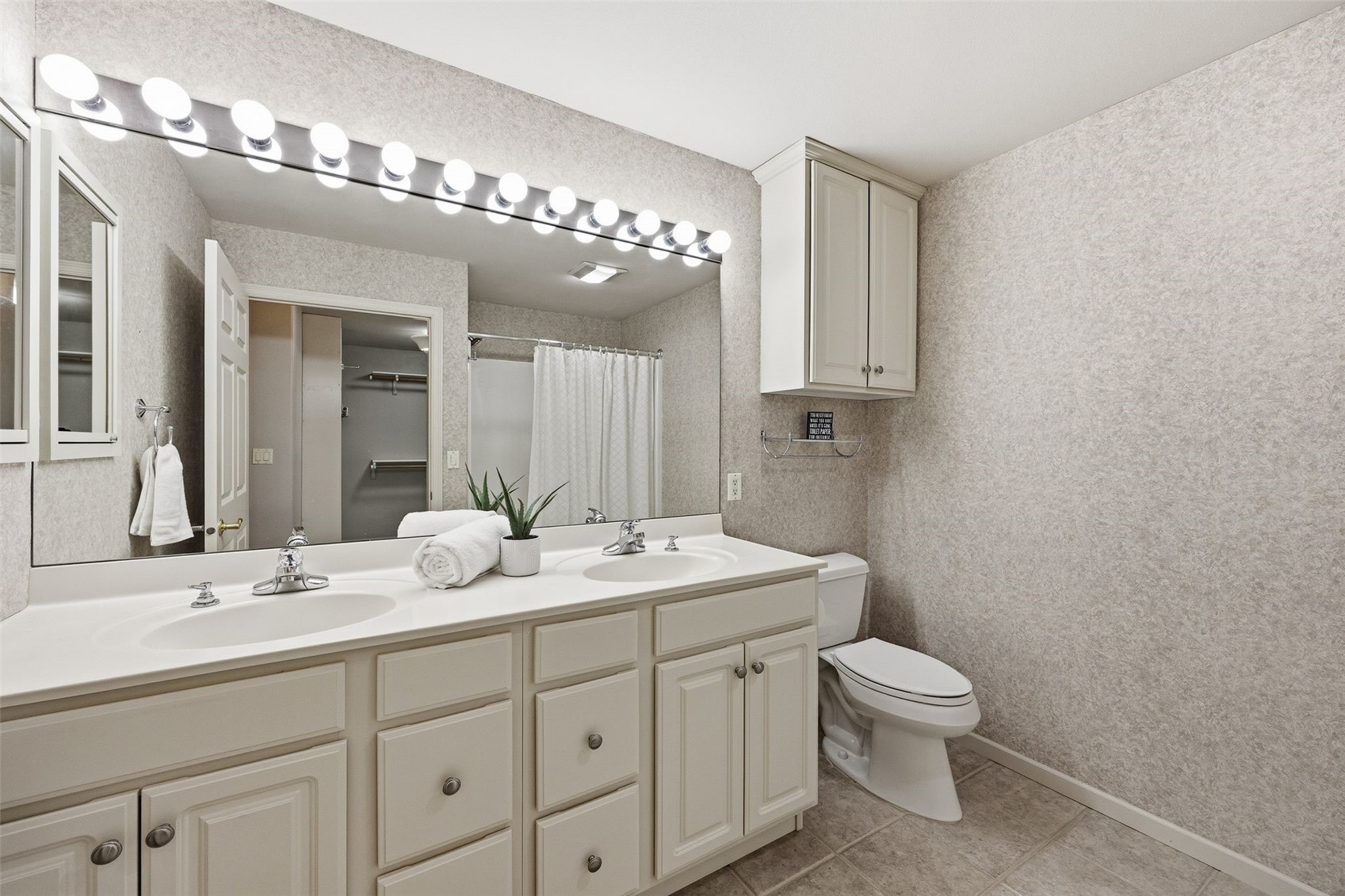 3801 Willowbend Court NE Cedar Rapids IA 52411