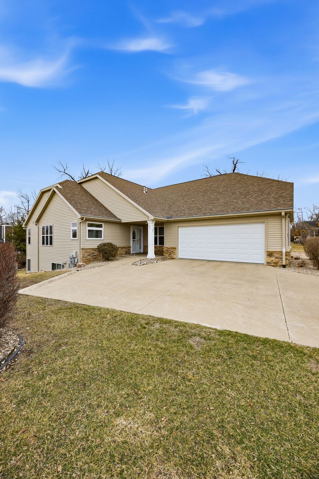 3801 Willowbend Court NE Cedar Rapids IA 52411