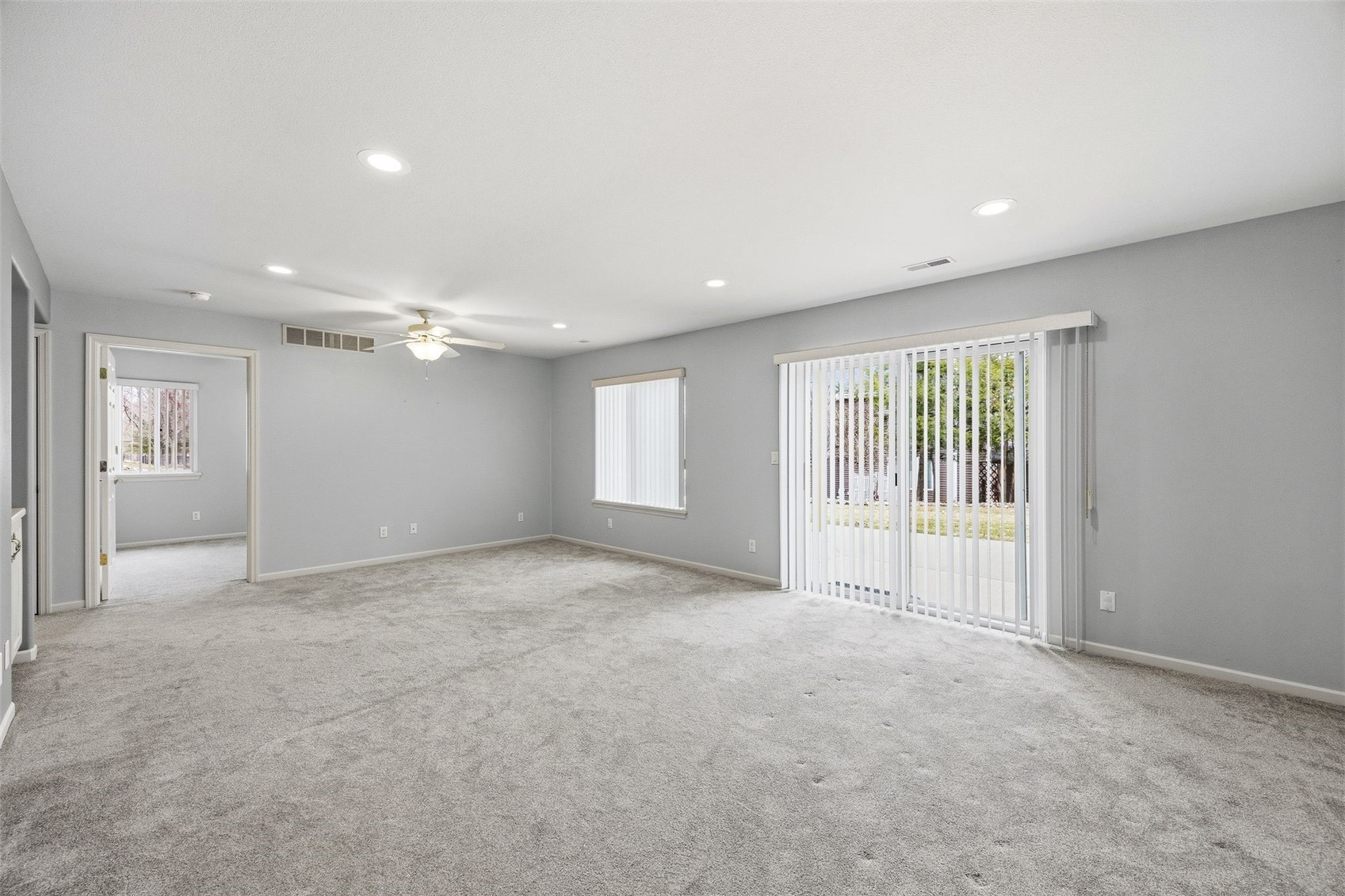 3801 Willowbend Court NE Cedar Rapids IA 52411