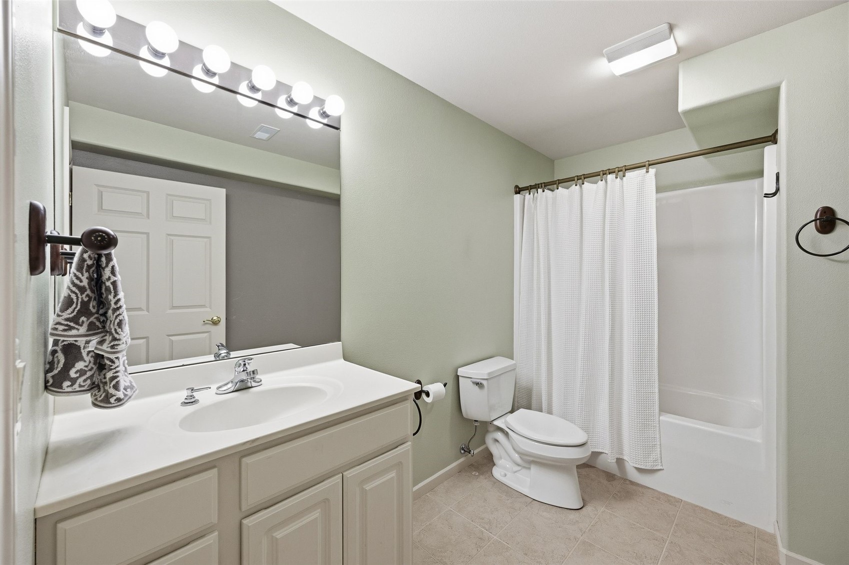 3801 Willowbend Court NE Cedar Rapids IA 52411