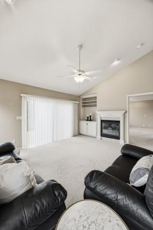 3801 Willowbend Court NE Cedar Rapids IA 52411