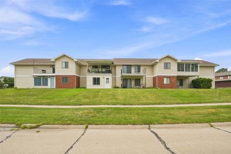 860 Edward Court SE Cedar Rapids IA 52403