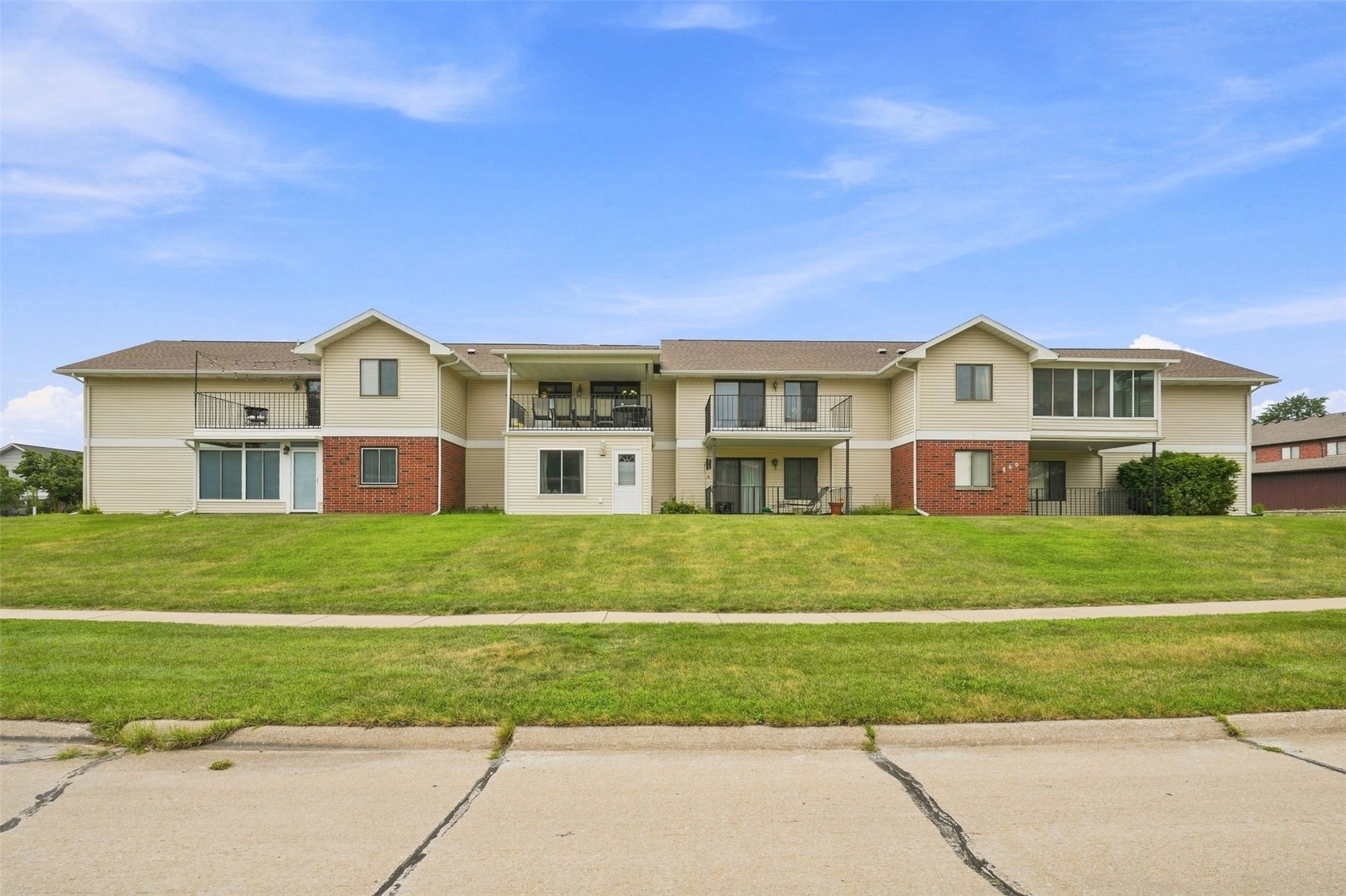 860 Edward Court SE Cedar Rapids IA 52403