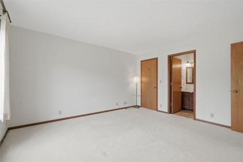 860 Edward Court SE Cedar Rapids IA 52403