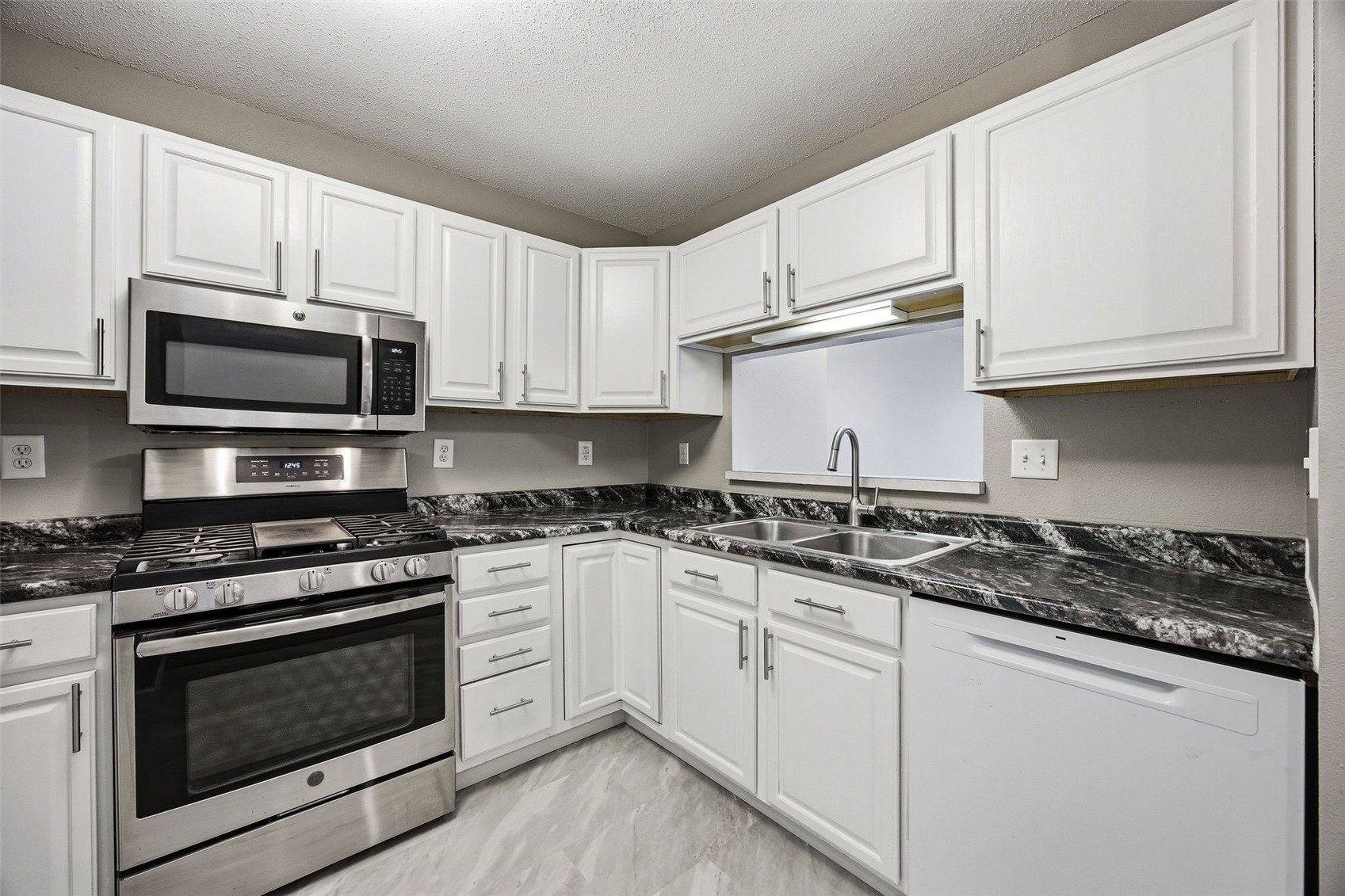 4530 Teal Court Marion IA 52302