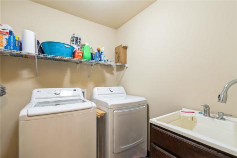 242 S Stewart Street North Liberty IA 52317