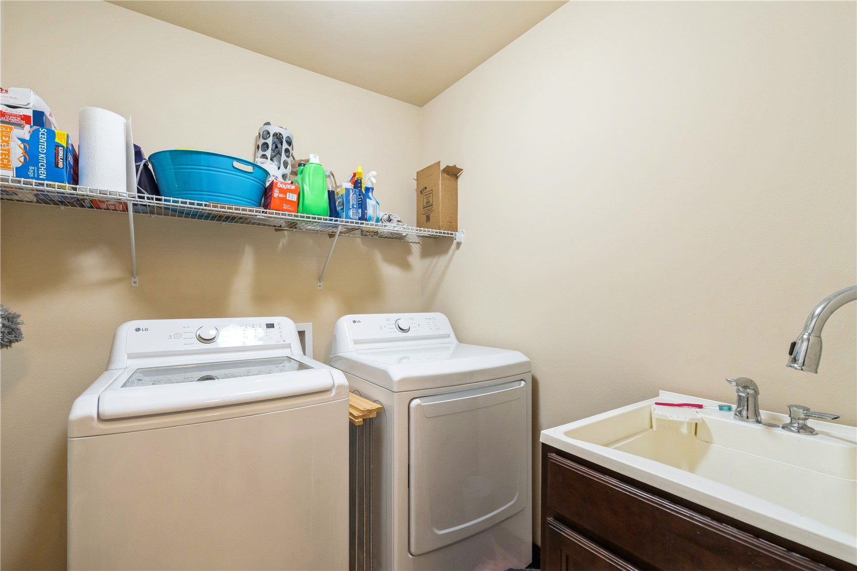 242 S Stewart Street North Liberty IA 52317
