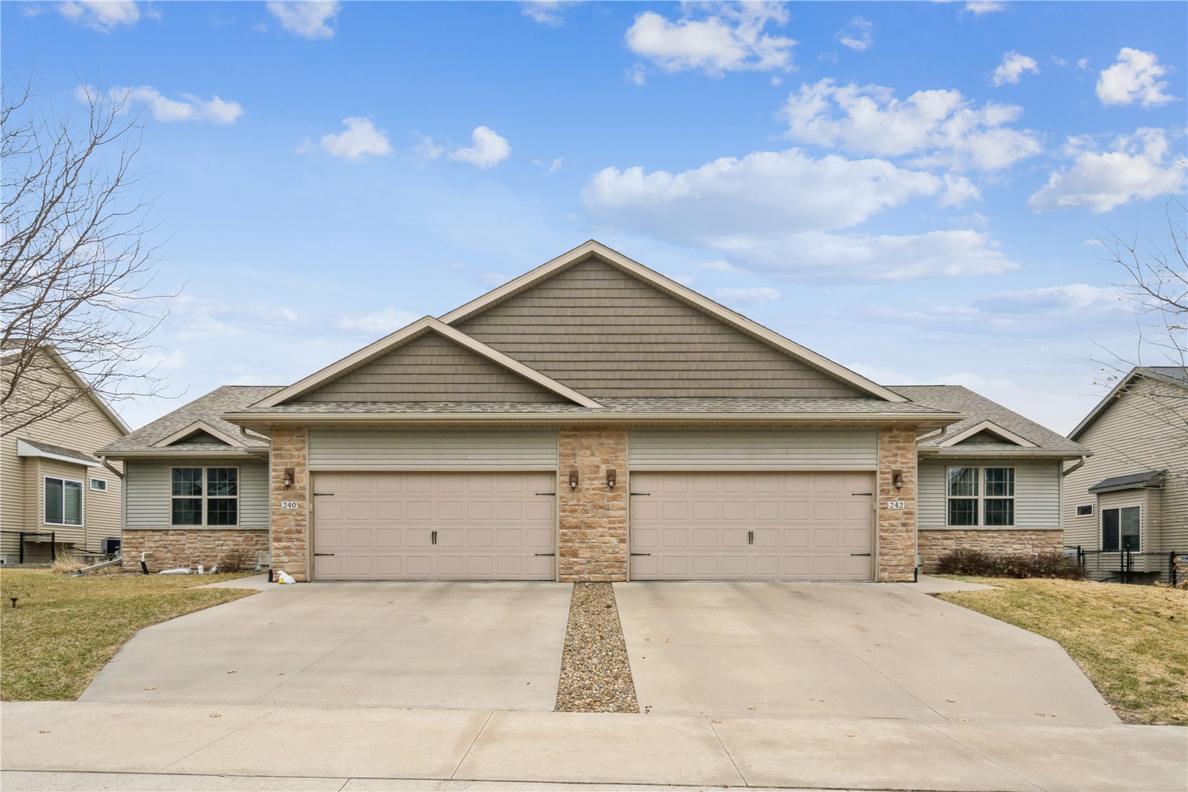 242 S Stewart Street North Liberty IA 52317