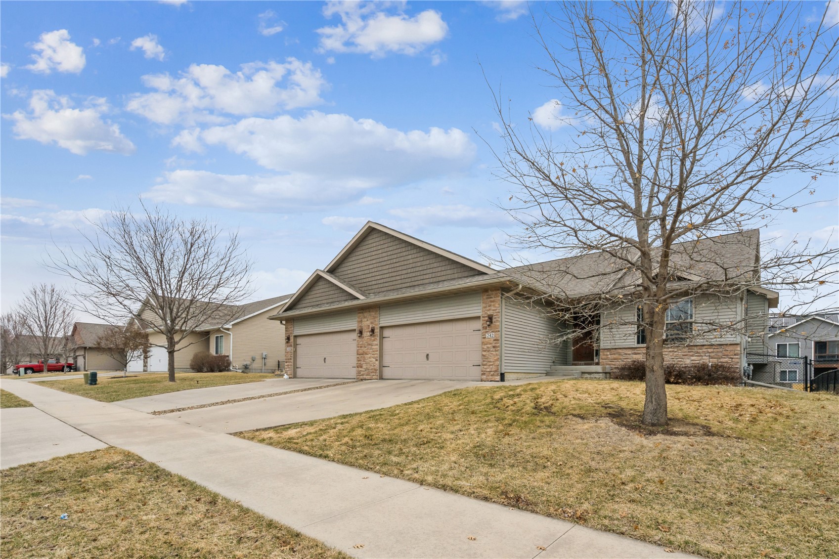 North Liberty IA, 242 S Stewart Street