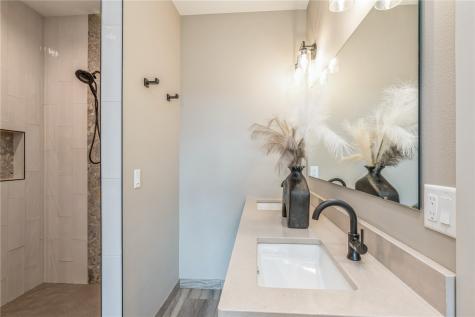 618 J Avenue NE Cedar Rapids IA 52402