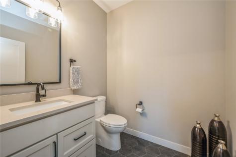 618 J Avenue NE Cedar Rapids IA 52402