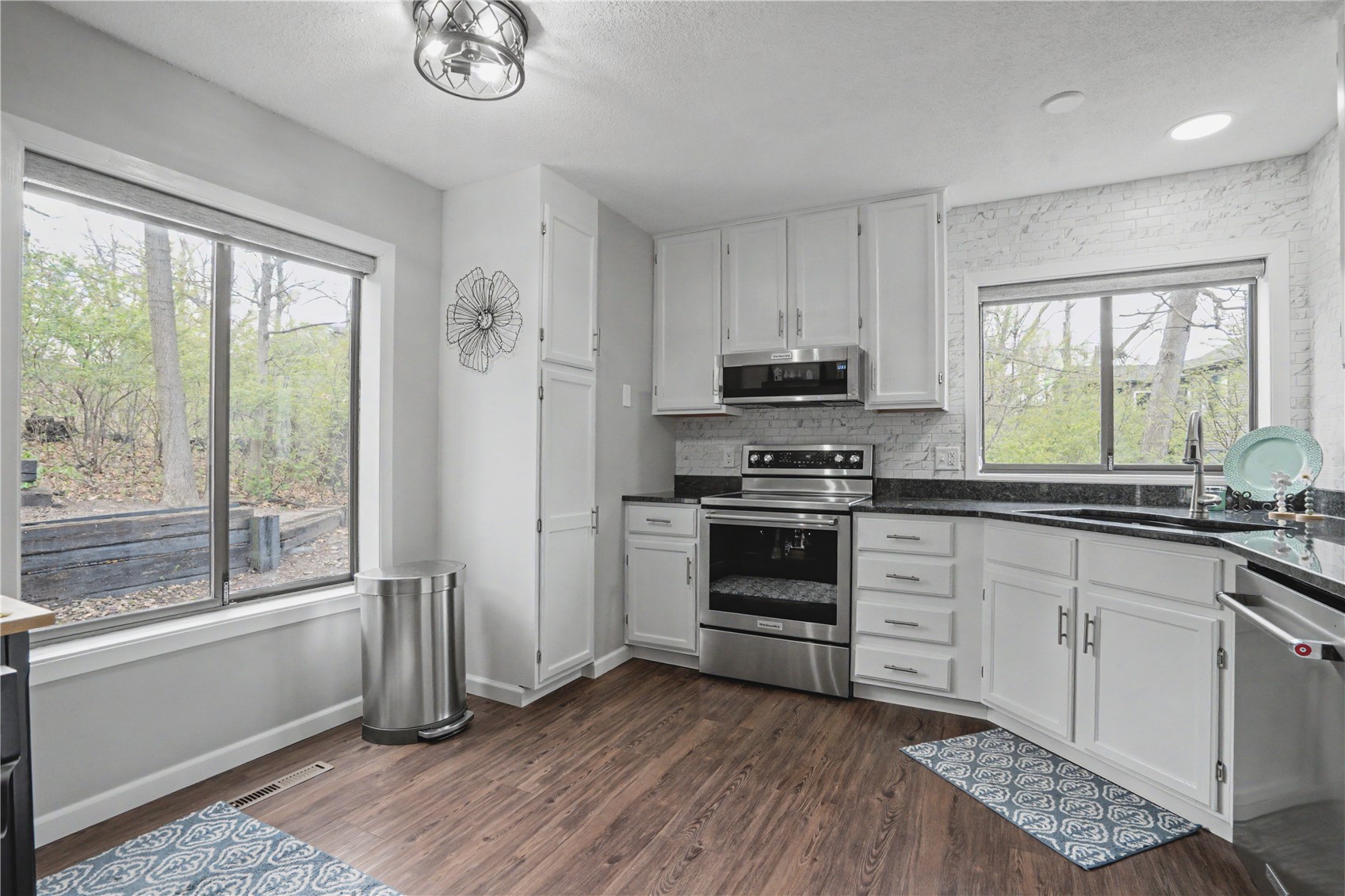 3720 Timberline Drive NE #2 Cedar Rapids IA 52402