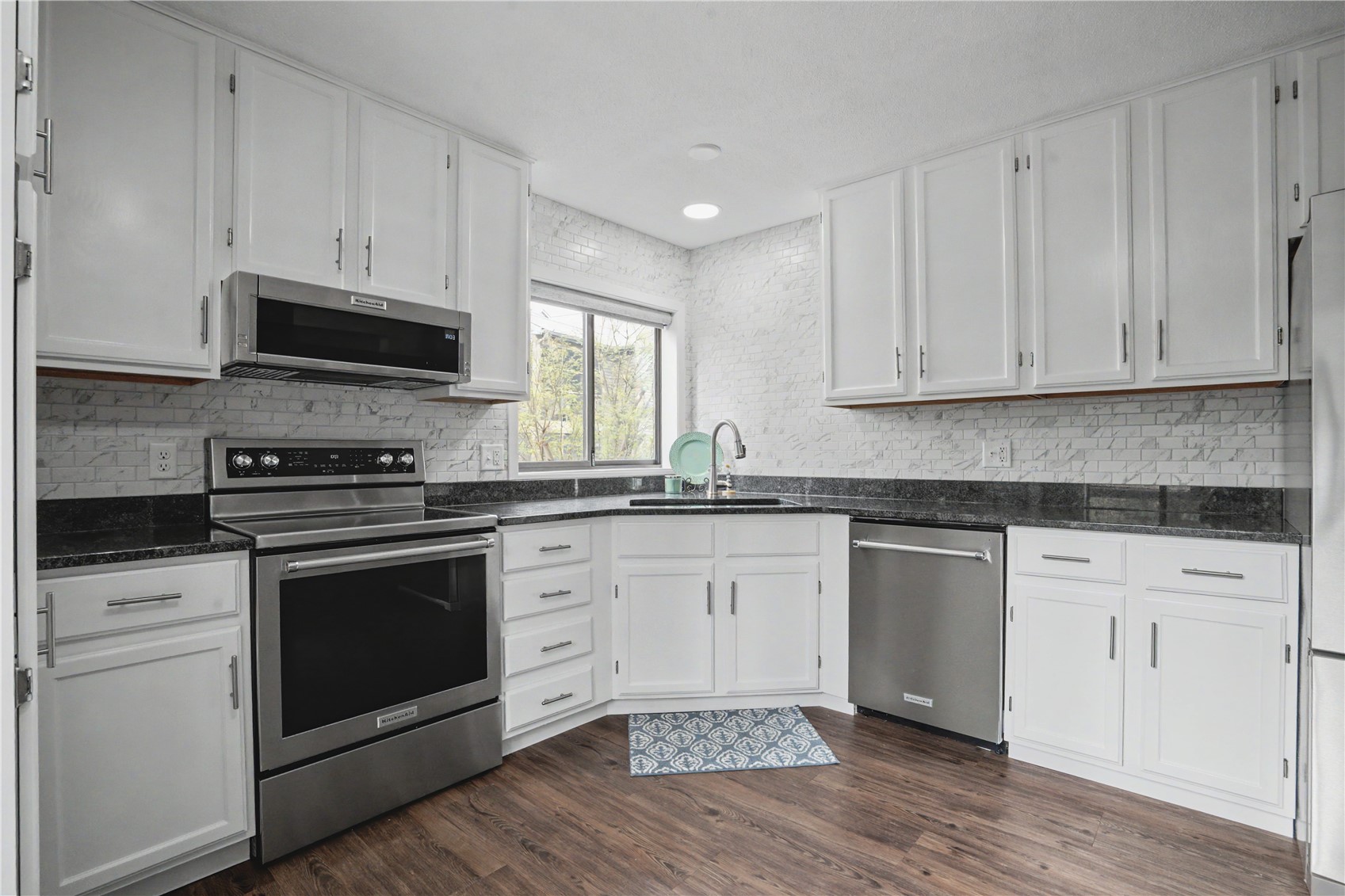 3720 Timberline Drive NE #2 Cedar Rapids IA 52402