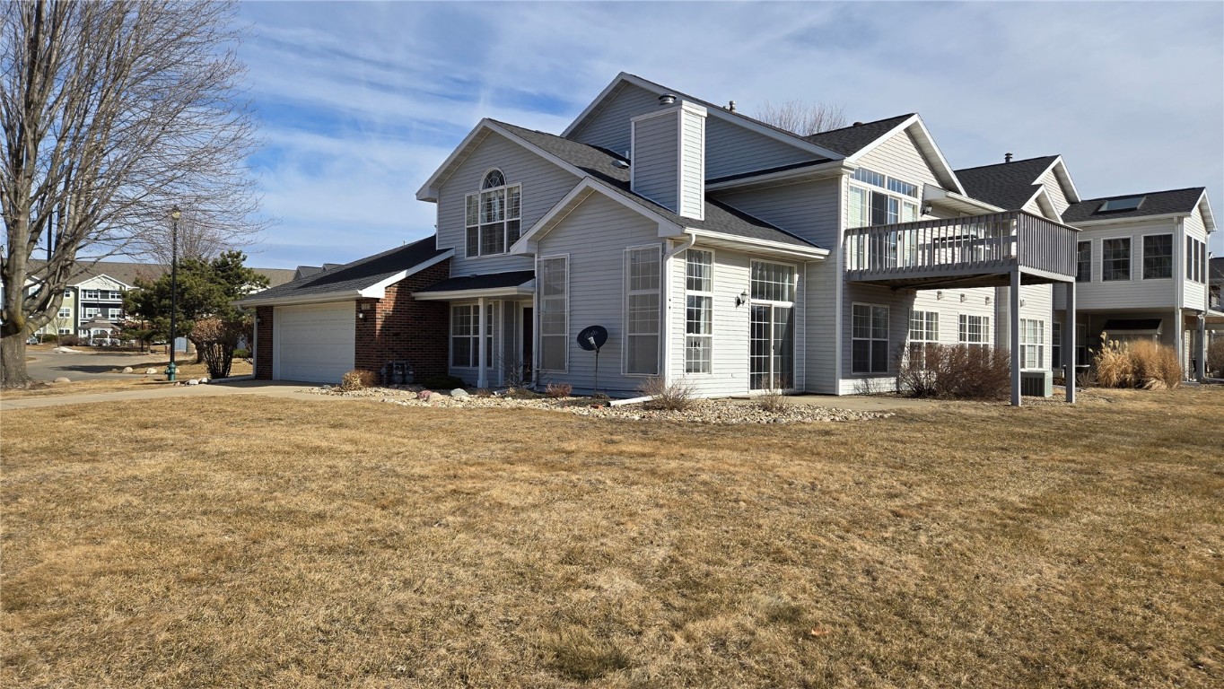 1333 Crossings Court Cedar Rapids IA 52402