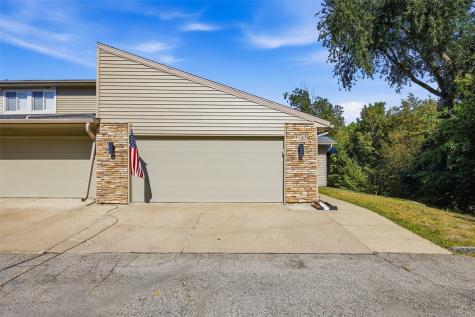 1745 Applewood Court NE Cedar Rapids IA 52402