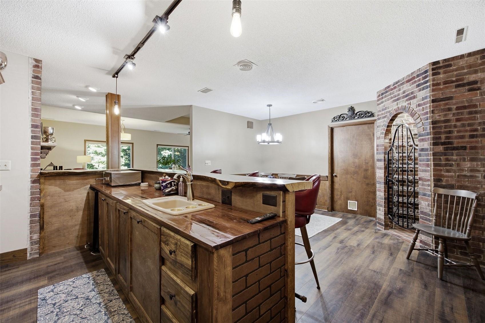 1745 Applewood Court NE Cedar Rapids IA 52402