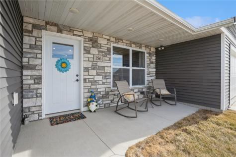 156 Towne Centre Drive Urbana IA 52345