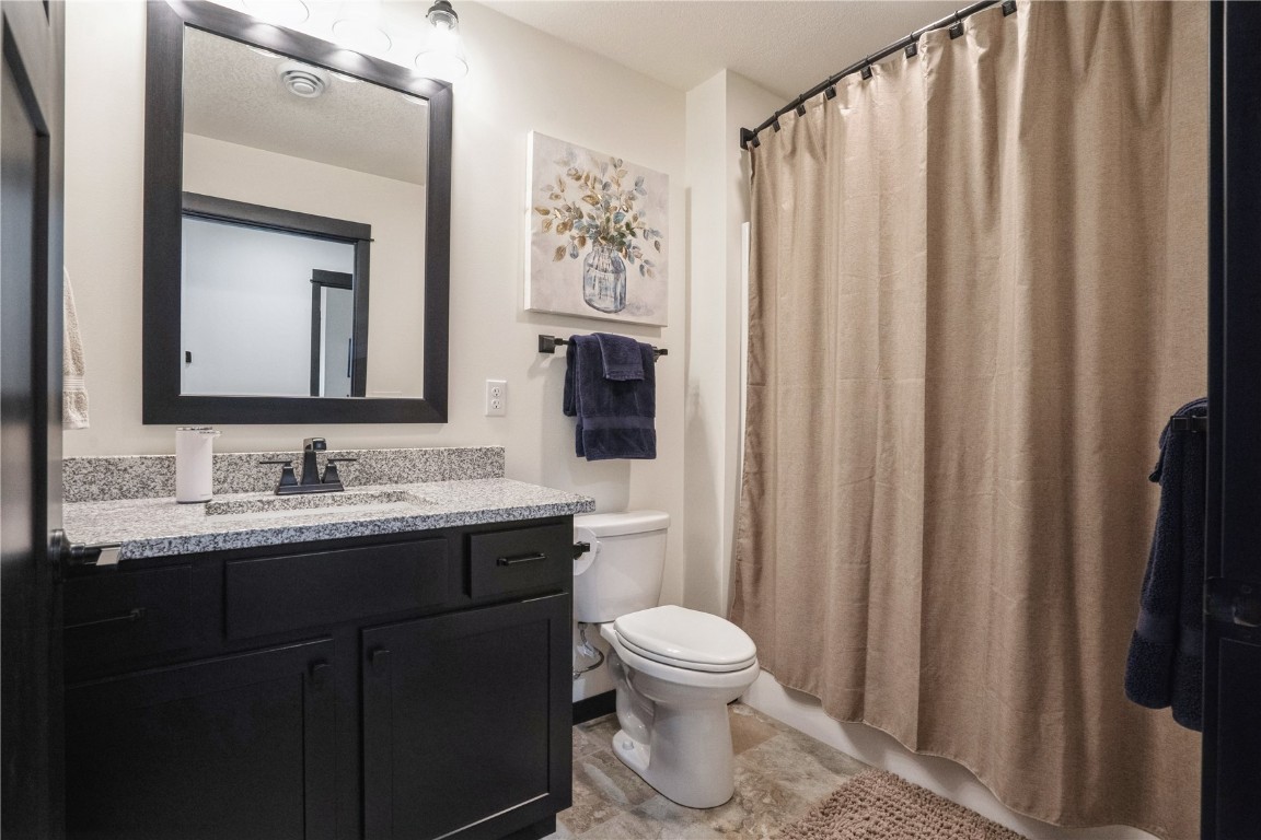 156 Towne Centre Drive Urbana IA 52345