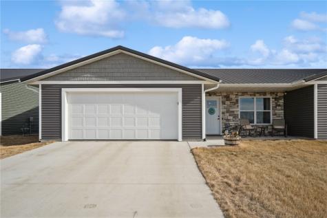 156 Towne Centre Drive Urbana IA 52345