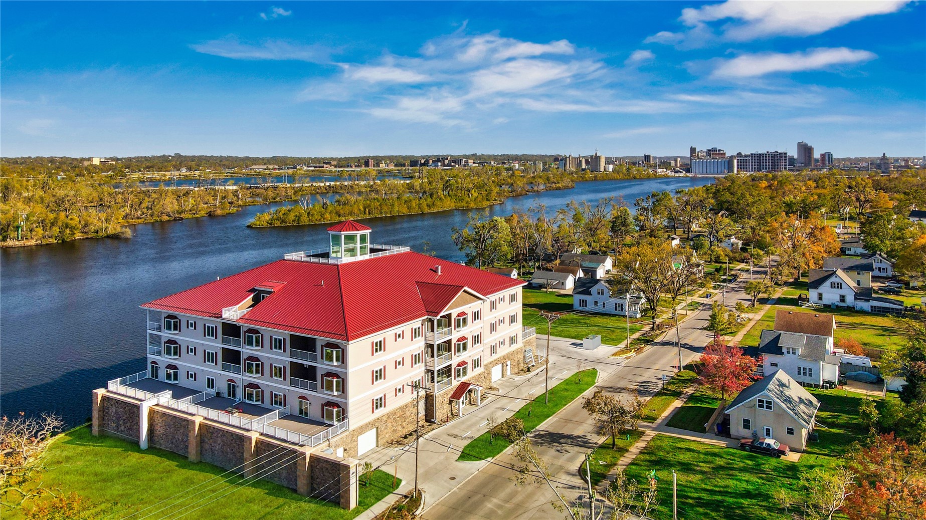 1871 Ellis Boulevard NW Cedar Rapids IA 52405