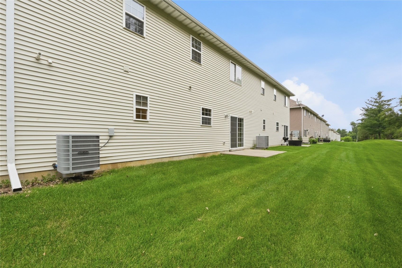 1694 Burr Drive North Liberty IA 52317