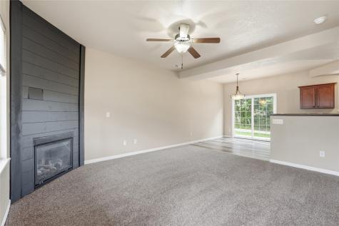 1694 Burr Drive North Liberty IA 52317