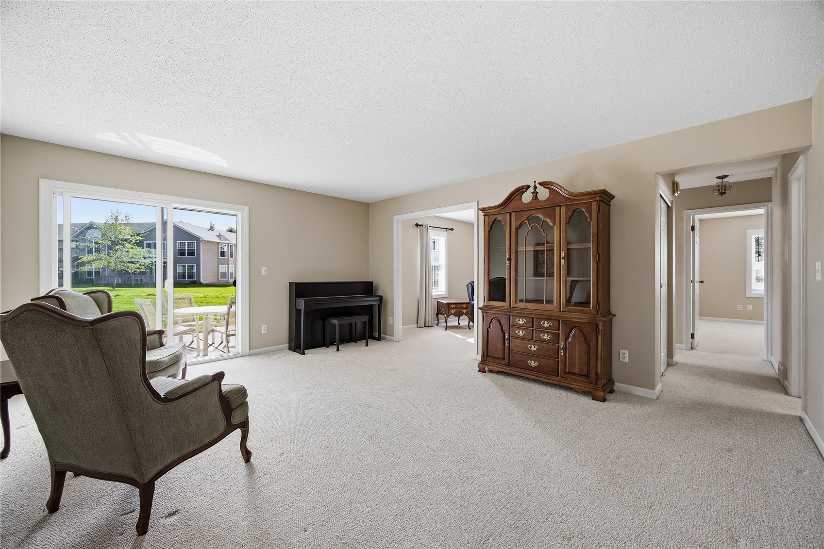 Cedar Rapids IA, 3813 Summerfield Lane NE, Unit A